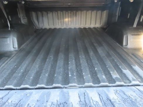 Used 2023 Chevrolet Silverado 1500 Custom image 10