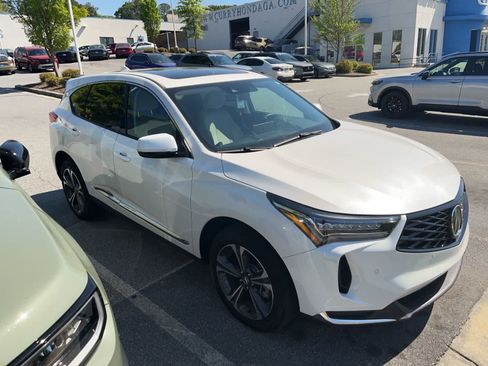 Used 2025 Acura RDX SH-AWD w/ Technology Package image 4