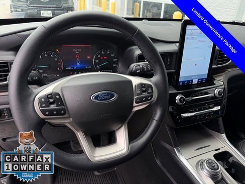 Used 2024 Ford Explorer Limited w/ Limited Technology Package AWD/4WD image 12