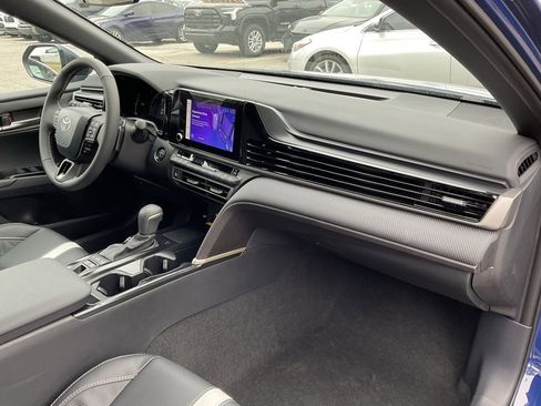 Certified 2026 Toyota Camry SE image 18