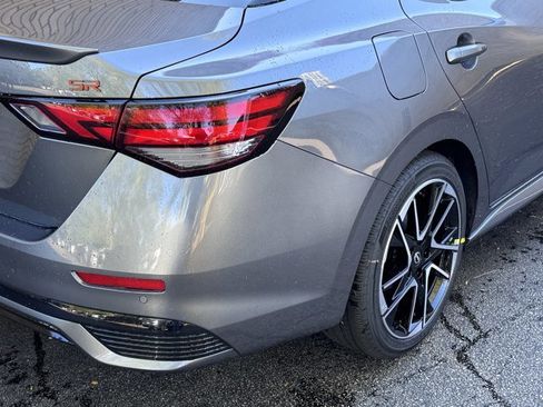 New 2025 Nissan Sentra SR image 21