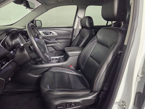 Used 2020 Chevrolet Traverse RS FWD image 10