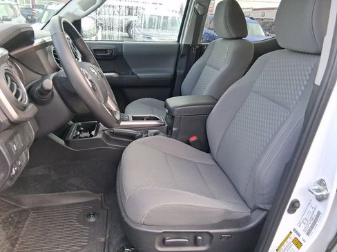 Used 2023 Toyota Tacoma SR5 image 10