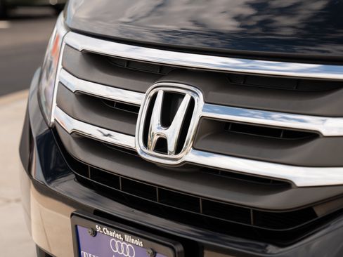 Used 2013 Honda Odyssey Touring image 32