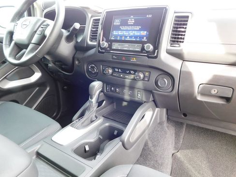 Used 2024 Nissan Frontier SV w/ Hardbody Edition AWD/4WD image 29