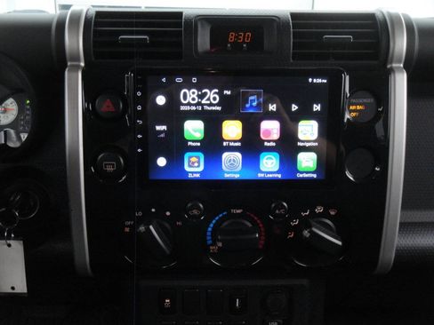 Used 2014 Toyota FJ Cruiser 2WD w/ Convenience Package image 22