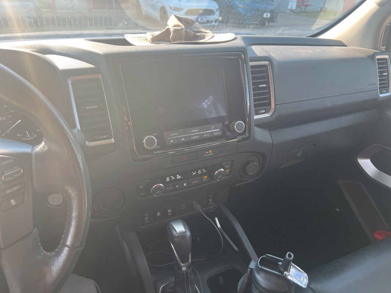 Used 2022 Nissan Frontier SV w/ SV Premium Package RWD image 12