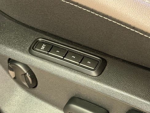 Used 2021 Volkswagen Atlas SEL Premium AWD/4WD image 31
