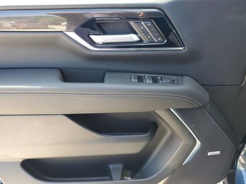 New 2026 GMC Yukon Elevation AWD/4WD image 17