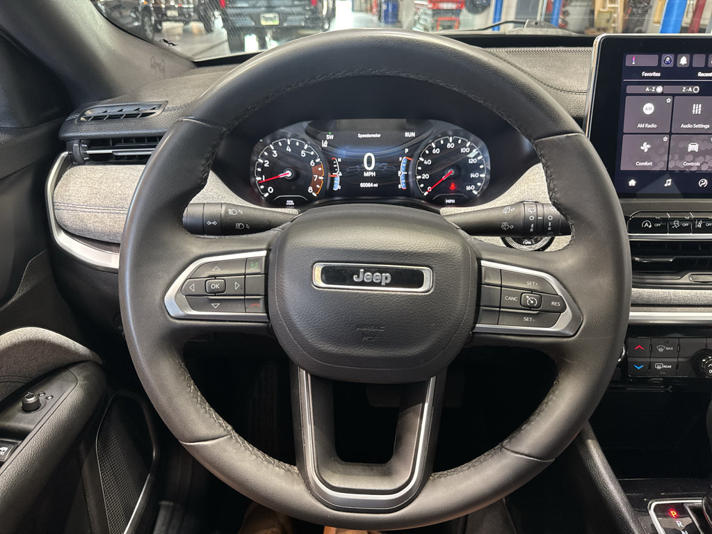Used 2024 Jeep Compass Latitude AWD/4WD image 21