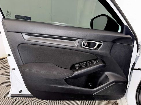 Used 2022 Honda Civic Sport image 11