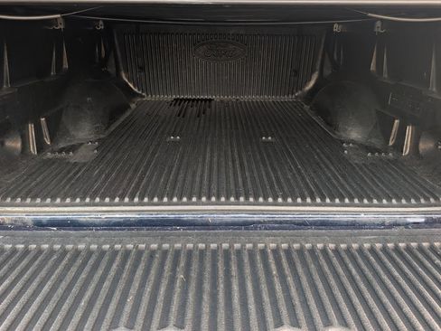 Used 2012 Ford F150 XLT w/ XLT Chrome Pkg AWD/4WD image 12