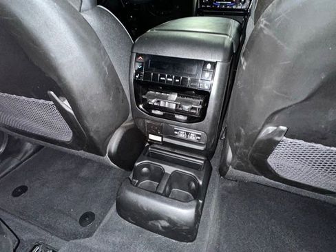 Used 2025 Jeep Grand Cherokee L Overland w/ Luxury Tech Group IV image 31