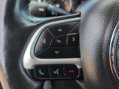 Used 2018 Jeep Compass Latitude w/ Cold Weather Group AWD/4WD image 22