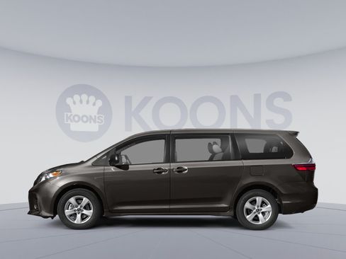 Used 2019 Toyota Sienna Limited Premium AWD/4WD image 4