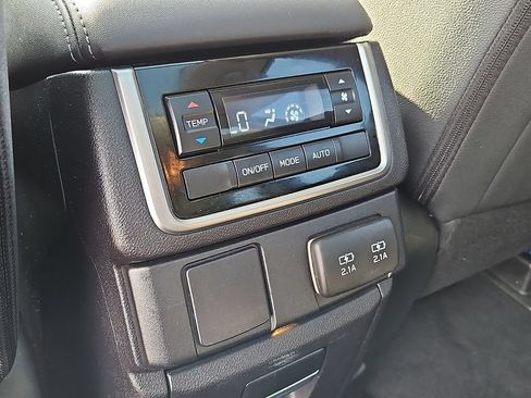 Used 2022 Subaru Ascent Onyx Edition AWD/4WD image 29