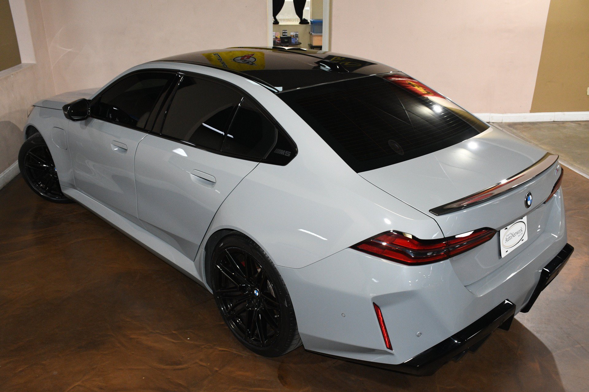 Used 2025 BMW M5 w/ Carbon Package AWD/4WD image 80