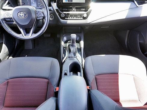 Used 2023 Toyota Corolla SE w/ SE Premium Package FWD image 21
