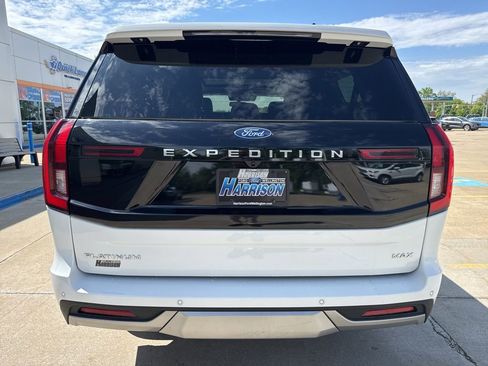 Used 2025 Ford Expedition Max Platinum AWD/4WD image 33