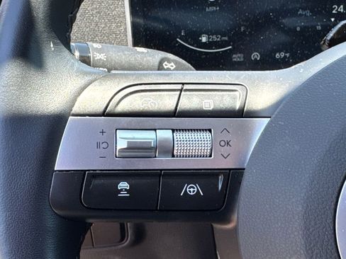 Used 2025 Hyundai Tucson SEL FWD image 25