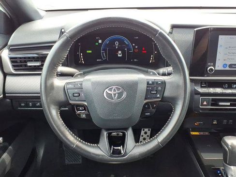 Certified 2025 Toyota Camry SE FWD image 19
