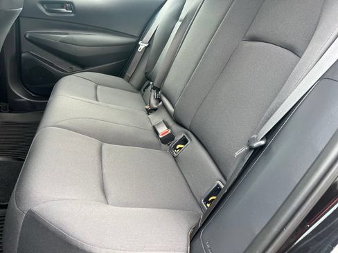 Used 2025 Toyota Corolla LE FWD image 14
