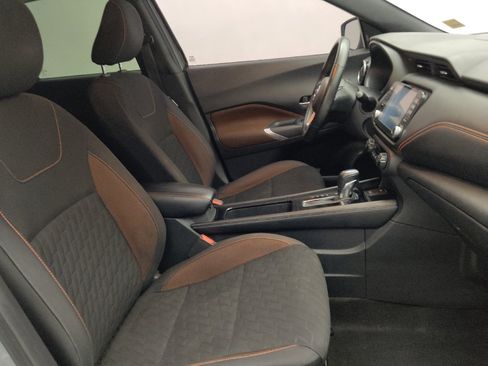 Used 2021 Nissan Kicks SR w/ Interior Electronics Package FWD image 21