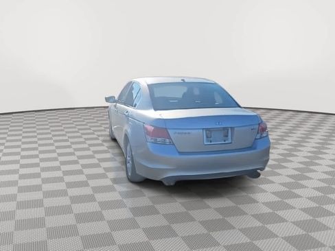 Used 2010 Honda Accord EX-L image 7