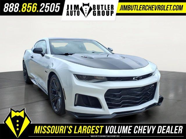 Used 2022 Chevrolet Camaro ZL1 RWD image 21