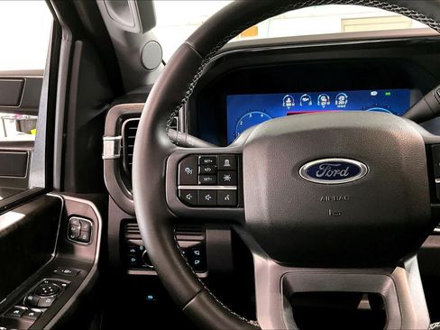 Used 2025 Ford F250 Lariat w/ Lariat Ultimate Package AWD/4WD image 24