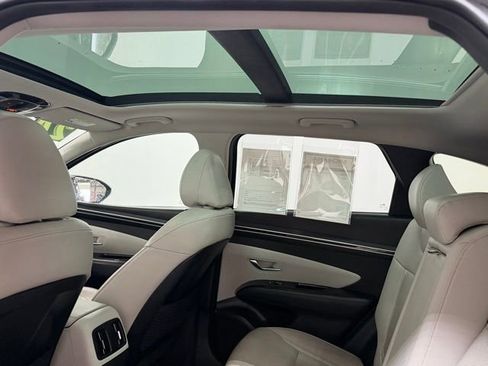 Used 2024 Hyundai Tucson Limited FWD image 14