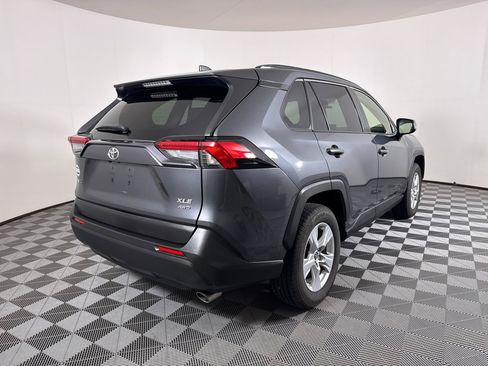 Used 2019 Toyota RAV4 XLE image 16