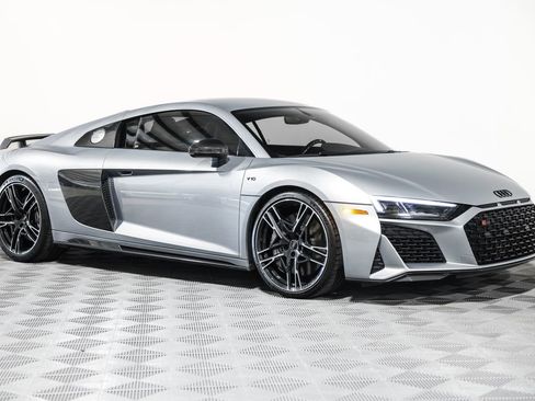 Used 2022 Audi R8 V10 performance image 4