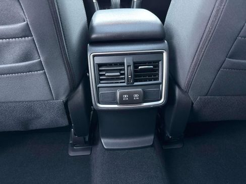 Used 2023 Subaru Forester Premium image 14