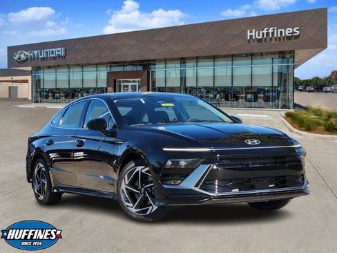 New 2026 Hyundai Sonata SEL image 1