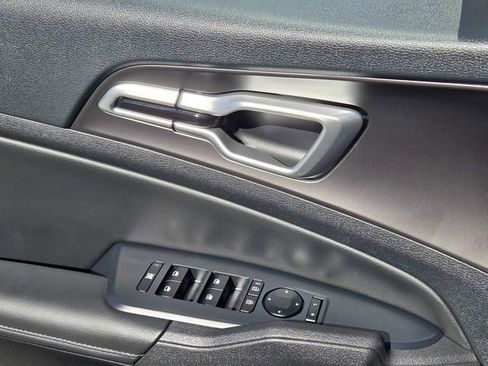 New 2026 Kia Sportage EX image 17