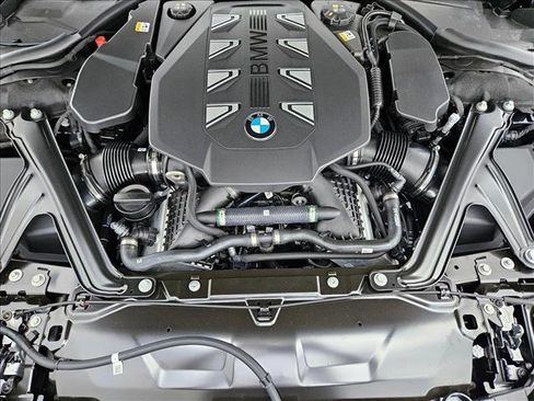 New 2025 BMW 760i xDrive image 16