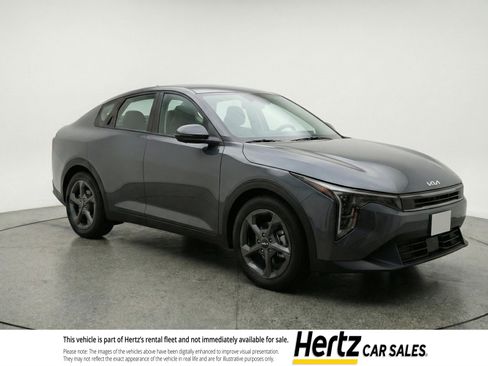 Used 2025 Kia K4 FWD image 1