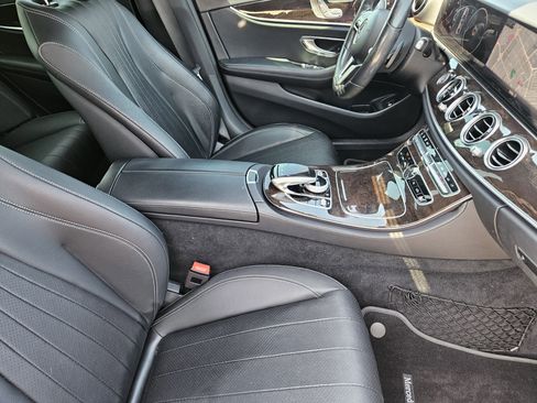 Used 2019 Mercedes-Benz E 300 image 10