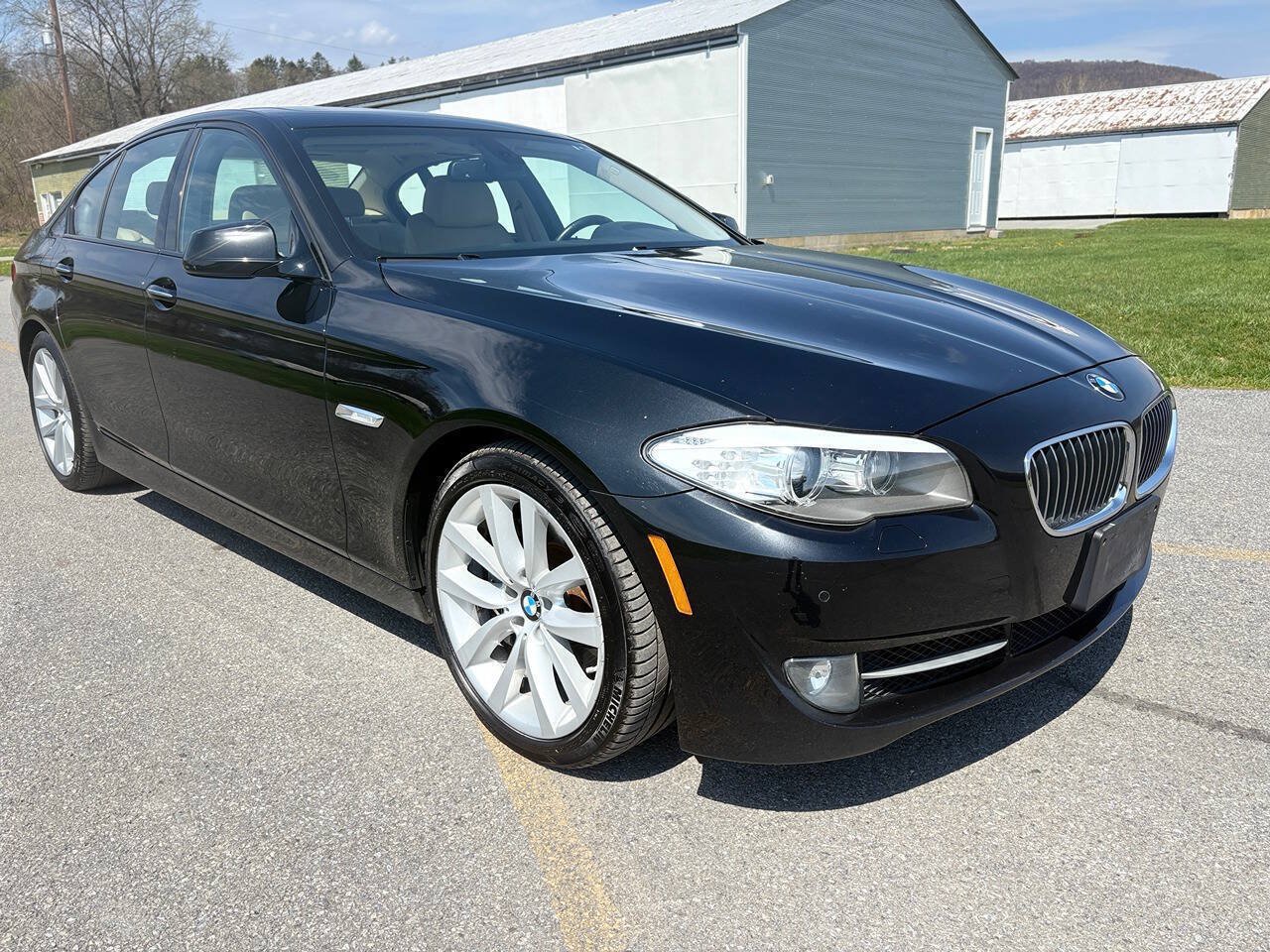 Used 2011 BMW 535i Sedan RWD image 1