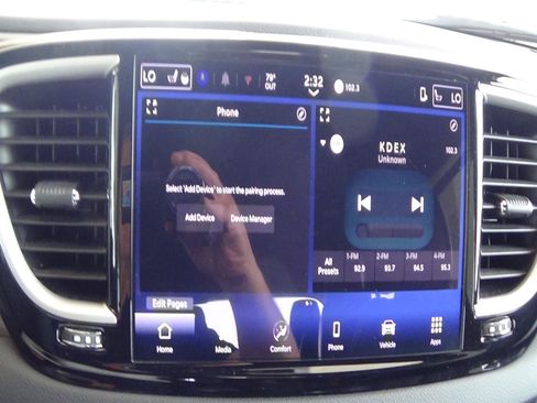 Certified 2025 Chrysler Pacifica Select FWD image 27
