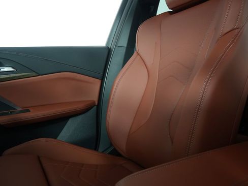 Used 2026 BMW X1 xDrive28i w/ Technology Package image 23