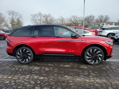 New 2026 Lincoln Nautilus Reserve w/ Jet Appearance Package image 3