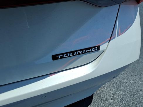 Used 2019 Toyota Avalon Touring w/ Advanced Safety Package FWD image 9
