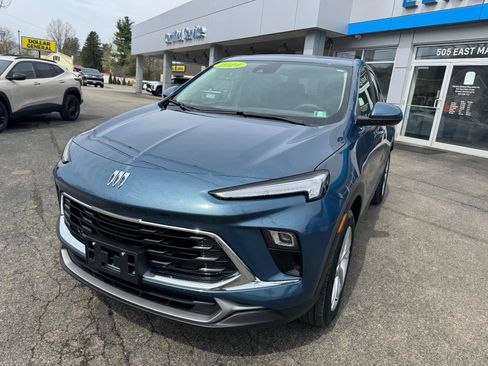 Used 2024 Buick Encore GX Preferred image 4