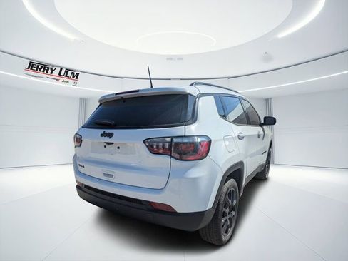 New 2026 Jeep Compass Latitude image 3