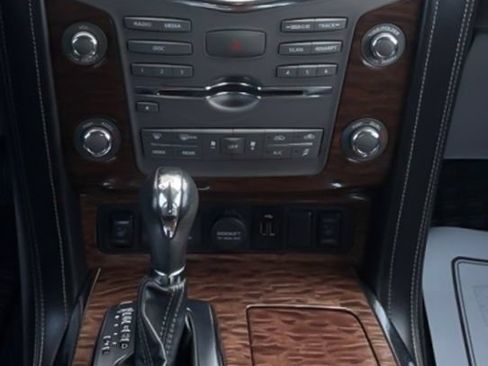 Used 2020 Nissan Armada SL w/ Premium Package AWD/4WD image 17