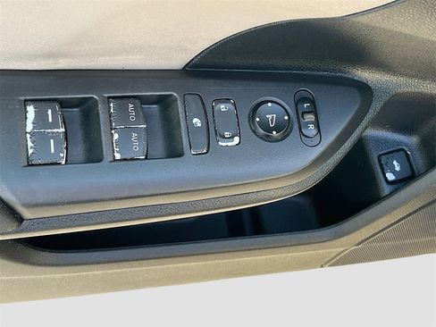 Used 2018 Honda Civic EX image 17