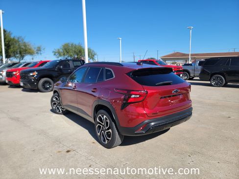 Used 2024 Chevrolet Trax RS w/ Sunroof Package image 5