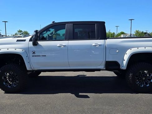 Used 2025 Chevrolet Silverado 2500 LT w/ Trail Boss Package AWD/4WD image 8
